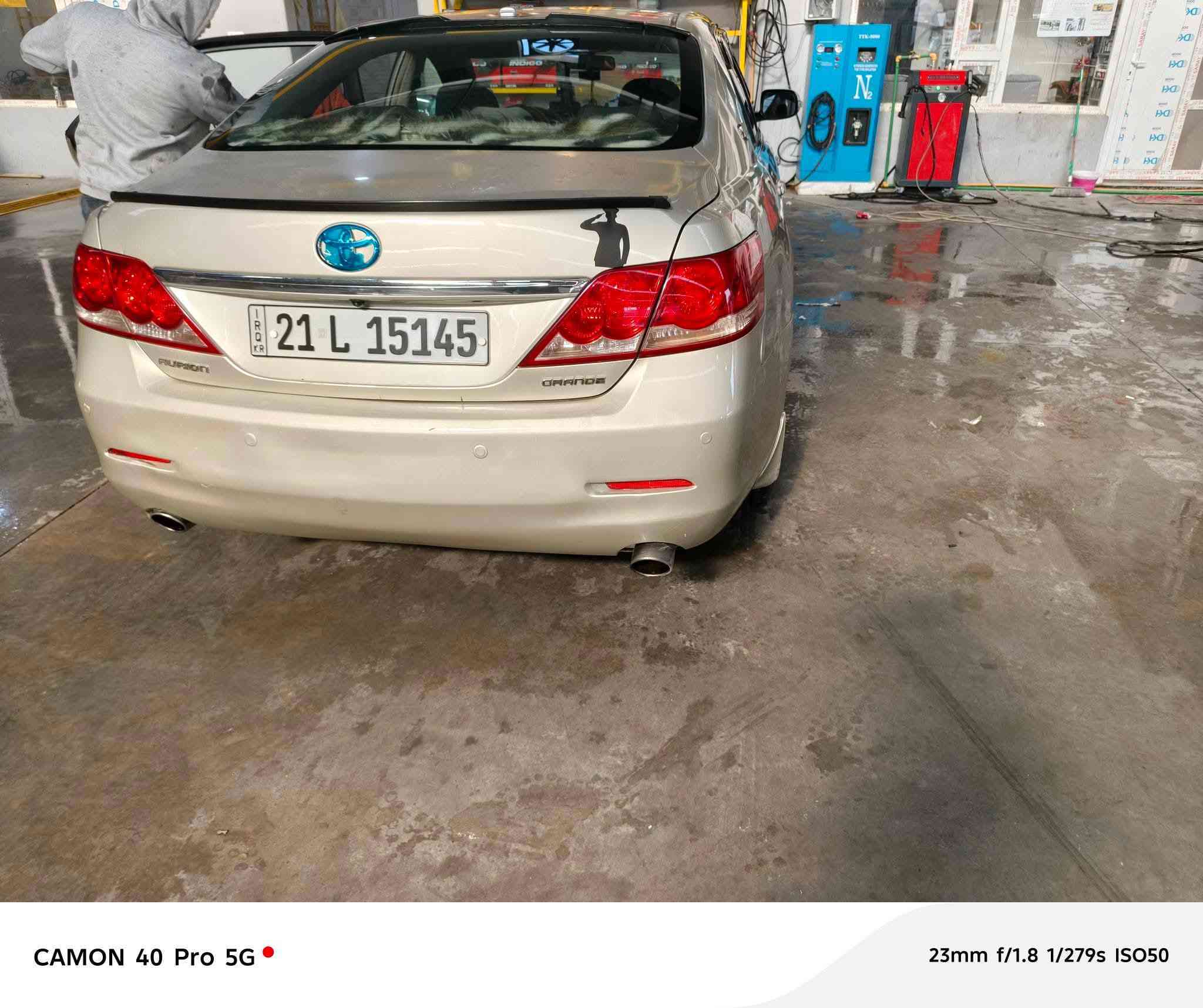 السلام عليكم للبيع او مراوس كامري اريون موديل 2007   فول مواصفات فتحه بصمه تحكم سترين دخول ذكي  زراكات بل لايكات  حساسات امامي خلفي برده خلفيه كهرباء  تخم تاير جديد باتري جديد صدر جديد لاتتات زنون ومازدات جدد محرك وكير بشرط لاصرف ولا تبخير ولا رواجز ولا اي شي مكينتها بلادي افلون رقم شمالي سليمانيه وباسمي هزه جديده بيها صبغ بين البابين اثر شخط وبارد بل جاملغ الايسر وببها شويه جراد قماره وقبق الصندوك السعر المطلوب 95 و بيها مجال مكاني ديالى قضاء بلدروز وهاي ارقامي *********** او ***********
