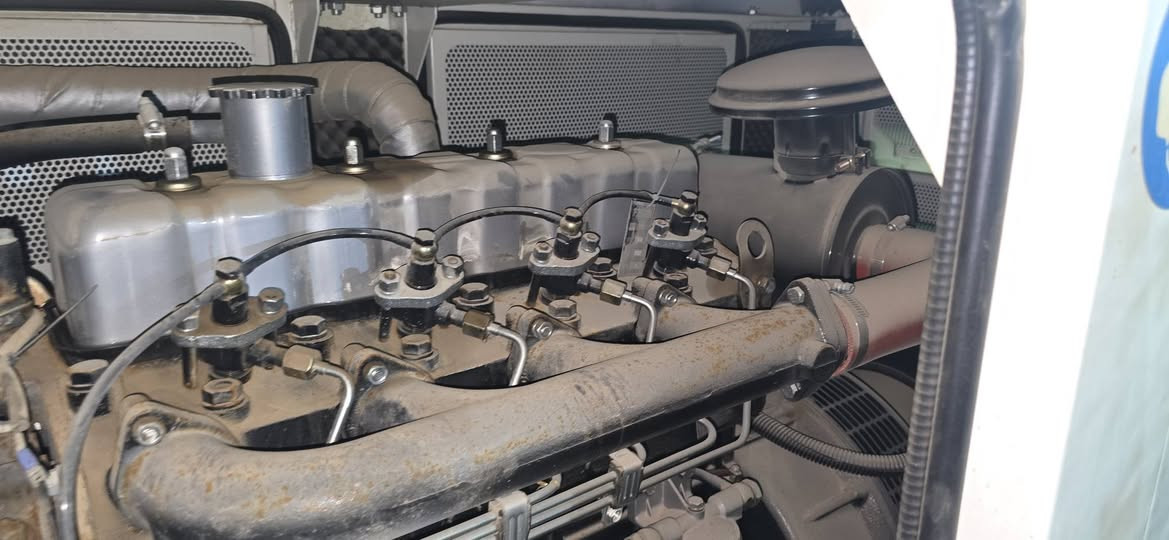 للبيع مولد صيني 30 kv  /   ٣ فيز   مشتغل قليل جدا تقريبا ٣٠ ساعة فقط بعده بالضمان سنة او ١٠٠٠ ساعة من شركة طاقة المستقبل ينطي اكثر من ٧٥ امبير صافي. موجود وياه فلاتر احتياط جديدة. مكان المولد ديالى الخالص . للمعلومات ومعرفة السعر الاتصال بالهاتف
***********
