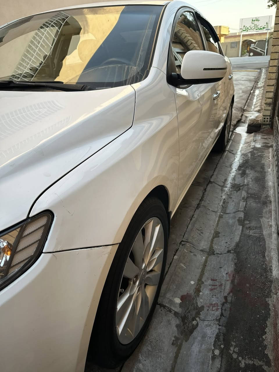 سيراتو 2012 مقفوله من الصبغ محرك 1600 فتحه رقم بغداد فول ماعده البصمه ماشيه 180  مكان فلوجه  السعر   118 وبيه مجال  رقم 
***********
