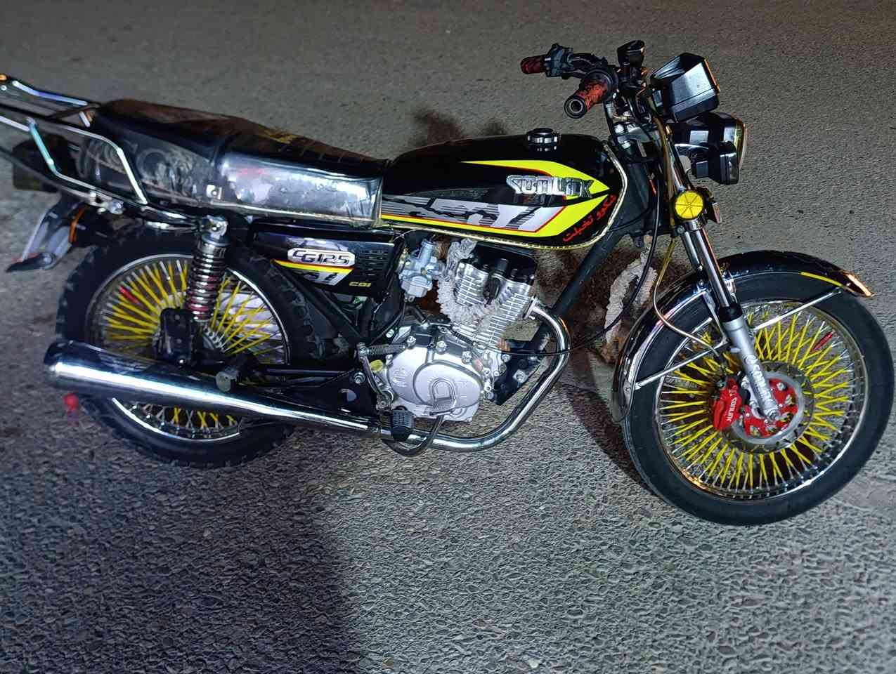 سلام عليكم اخوان ماطور ايراني طرقة صفرة مكينة ياباني 2024 الماطور لوك جديد مكينة شرط مامفتوح مكينة 125cc بس اركب بي مابي اي نواقص رايدة 600 وبي مجال للطيبين مكاني كركوك حي العسكري + صالنصة تايگر رقمي ***********
