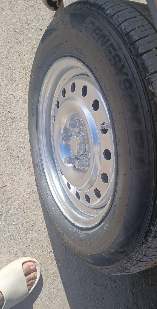 السلام عليكم
للبيع مكينه وكير ونجي خير من الله 
تخم تاير ..سنويه لل٢٨  راعيهه بسوق الشيوخ تريد وكاله تريد مداور . السعر 20 وبيه مجال 
***********
