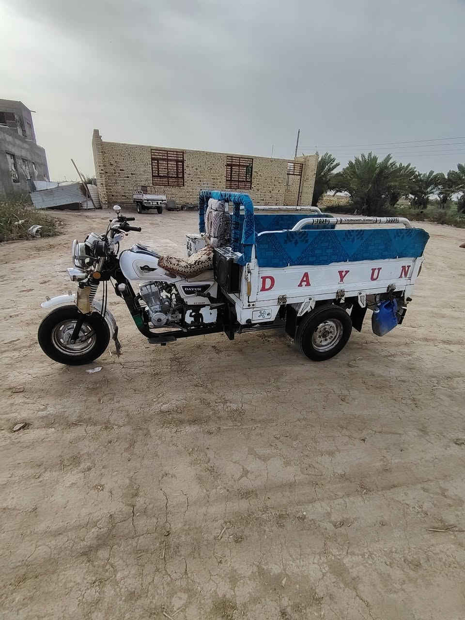 سلام عليكم ستوته مديل 21 ستوته نضيفه تخبل أوراق اصولي مكينه جديده السعر ثنين وربع وبيها مجال وشراي يتصل ***********
