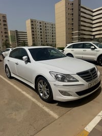 سيارة هيونداي جنسس، موديل 2014 خليجي محرك 3.3 *بدون صبغ كلين  *بصمة اب...