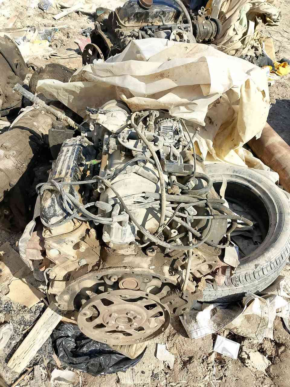 سلام عليكم مكاين عدد ثنين وكير ثلاث خطوط 8سلندر 5200 شرط الشغل وحده كامله هيه وضفيرته وتفرعاته والثانيه محتركه الضفيره مكاني ناصريه المركز ***********
