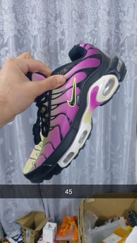 أحذية أصلية • بضاعة أوروبية • شحن DHL