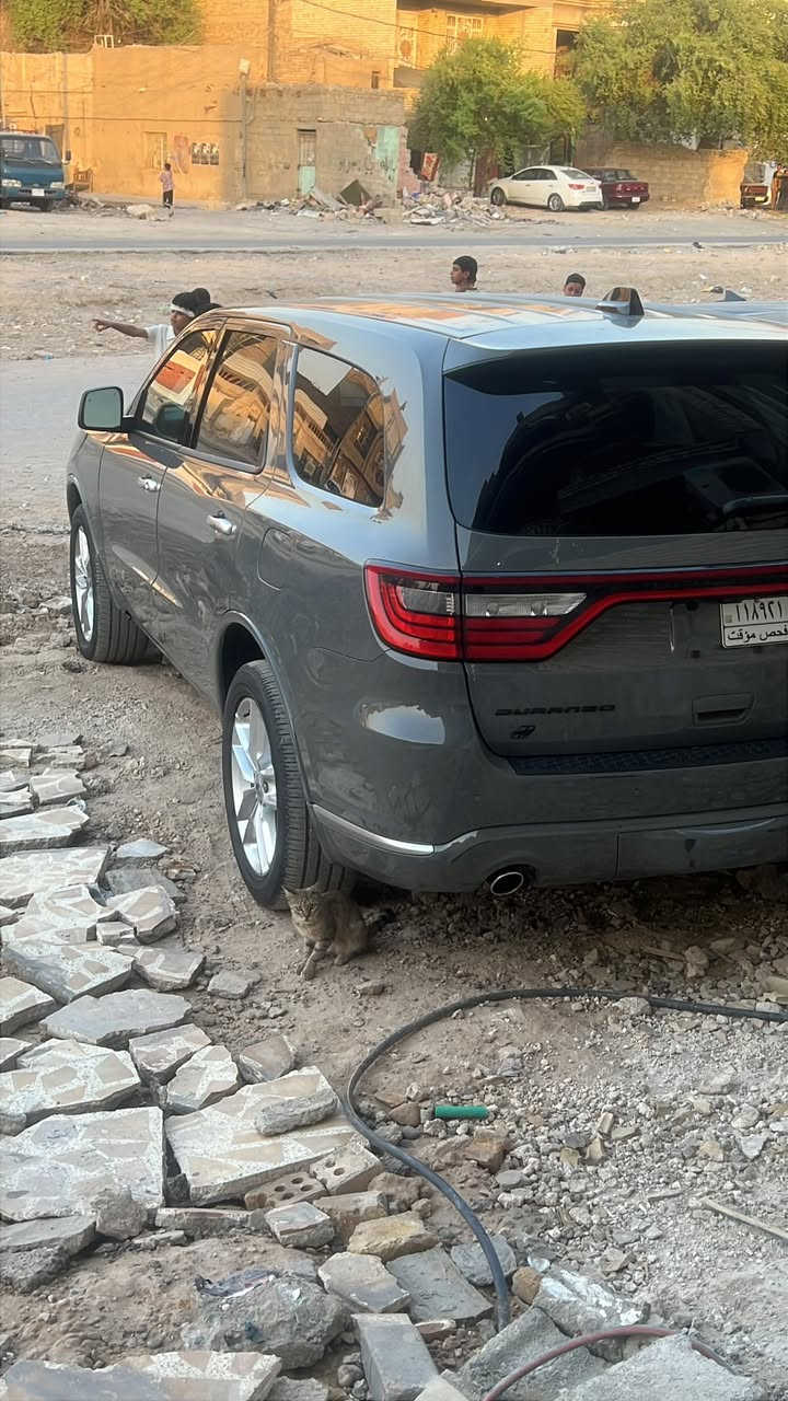 السلام عليكم شباب دورنكو موديل 2023 إسمنتي

حجم المحرك : 3600 gt فور ويل 
المسافه المقطوعه-8500 ميل

حادث السياره : سرقه يعني كله راجعه لون واحد عدا البنيد صبغ فقط بدون حادث

#مواصفات
شاشه حجم كبير
لايت زنون دبل لد 
صندوك كهرباء 
كشنات جلد احمر 
تدفئه كشنات 
مقعد السائق ميموري 
ستيرن كهرباء 
شفتات ستيرن 
تدفىه ستيرن 
رادار امامي 
خروج عن المسار 
رادار خلفي نقطه عمياء 
حساسات خلفيه 
اشاير بالمرايات 
ويل 20 gt بلاد 
تخم تاير برجستون 

سعر السياره : 265$ بدون رقم 

مكان السياره بغداد ☎️ *********** بيه وات ساب تحياتي للجميع
