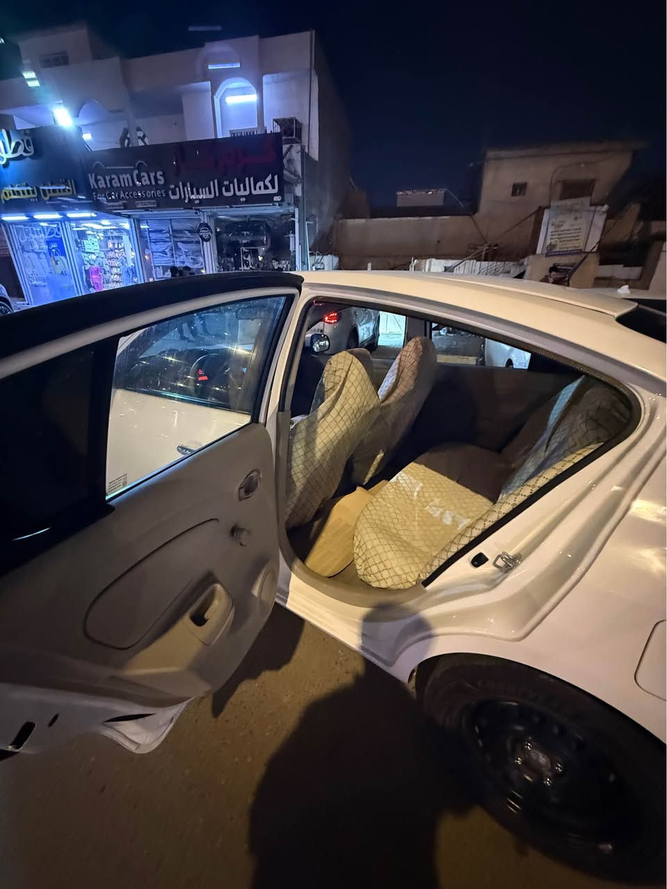 نيسان صني 2023 
 ممشاها ستوه دخل ال 28 الف 
بعدها جديدة وكفالة عامة من كلشي
السيارة اربيليه بأسم شركة
عارضها ب 127 وبيها مجال قليل 
للأستفسار  ***********
واتس *********** البصرة, العراق
