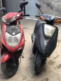 للبيع دراجتين كوم حديد بريز  سكنس صيني بس محرك مالته مال عدله  دراجه ا...