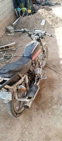 البيع ماطور 5كير ايراني مابي اي عيب فقط بس عيبه الهندر مكسور اسنونو مس...