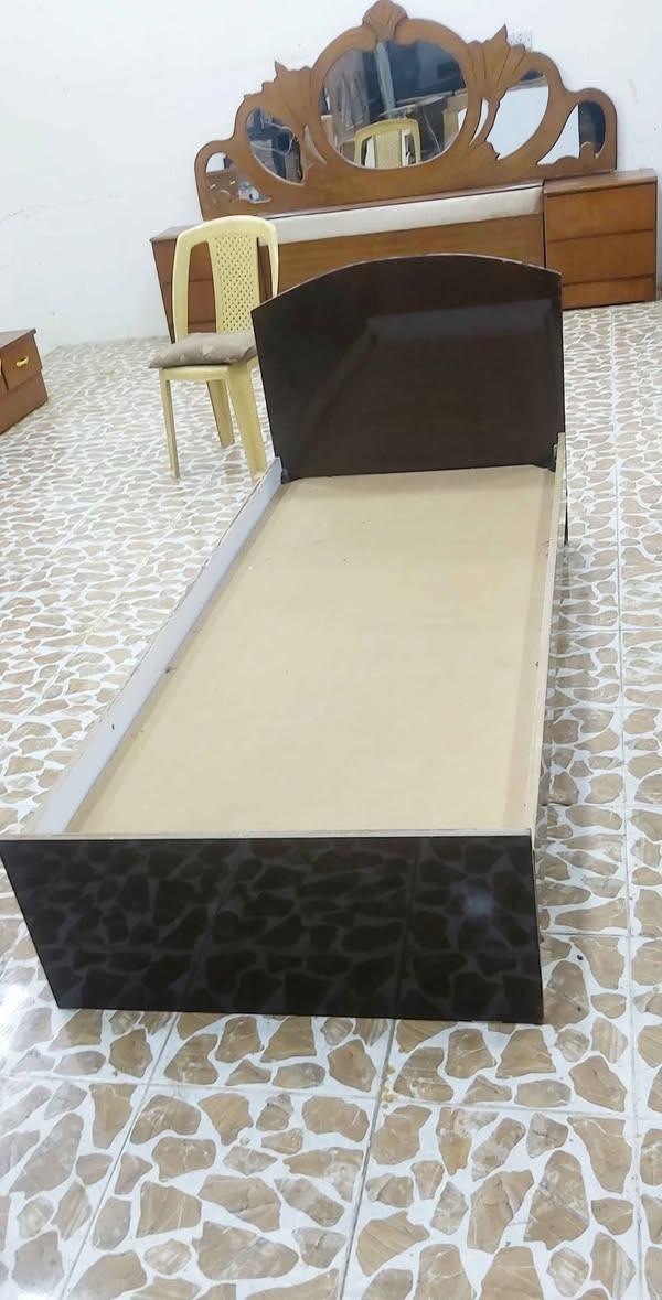 للبيع سرير نفر تركي السعر 30 
*********** كركوك, العراق
