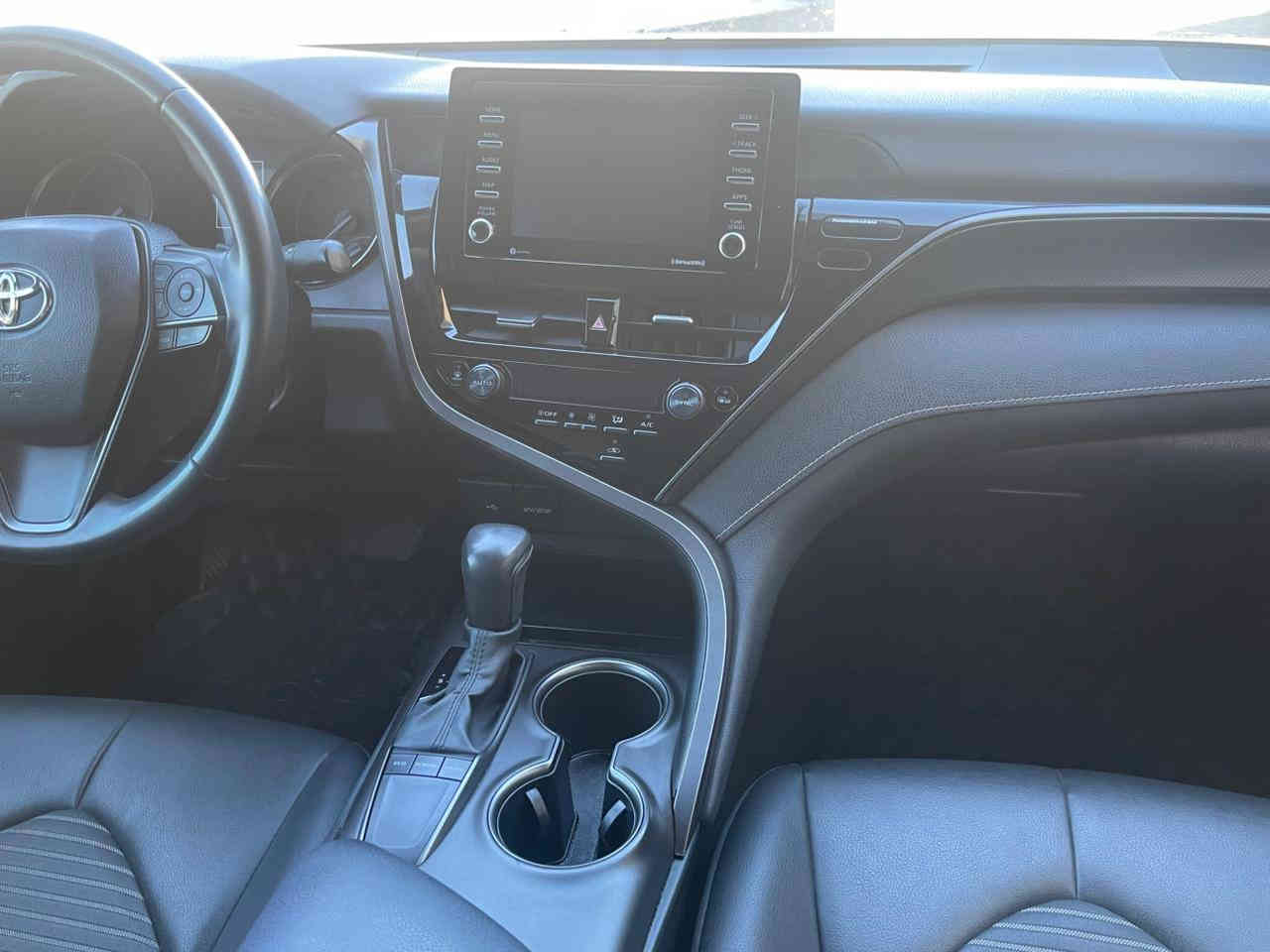 كامري مودئل 2023 SE
بئ سبخ كلين  تايتل فقط جاملخ خلفي تعديل كارت 
ارباك فقط دكمه طاك راجع سيستم 
هه موشتك به شه رت سعر 215 مجال
رقم هاتف *********** اكر, نينوى
