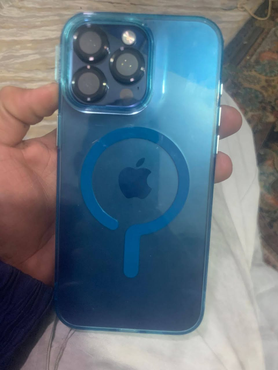 سلام عليكم 
ايفون 15 بروماكس 
ذاكره 256
بطاريه 86
جهاز مكفول شخط مابي 
دبل شريحه 
لون نيلي او ازرق
سعر مليون 75 الف 
*********** فقط واتساب
