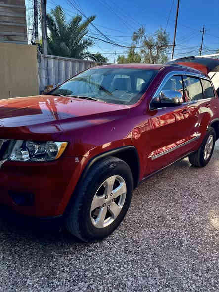 سلام عليكم جيب مديل ١١ أمريكي ليبل واحد أي قطعه  مابدل كلين بس بل عراق صار بيهه شخوط ونصبغت قطع كلير مكينه قبل سبوع شديت ١٢ ورقه كير بلادي مامفتوح فيتبم جديد ٢٠٠ دولار اصلي صدر قبل سبوع أمام خلفي  قاعده فيوزات ٢٠٠ دولار سياره مال جني يعني ربع ماتصرف عليهه تراي زيرو شرط تخم تاير ويل نيكل سياره جاهزه للخير  ***********     سعر ١٥٠ ورقه مراوس دورنكو
