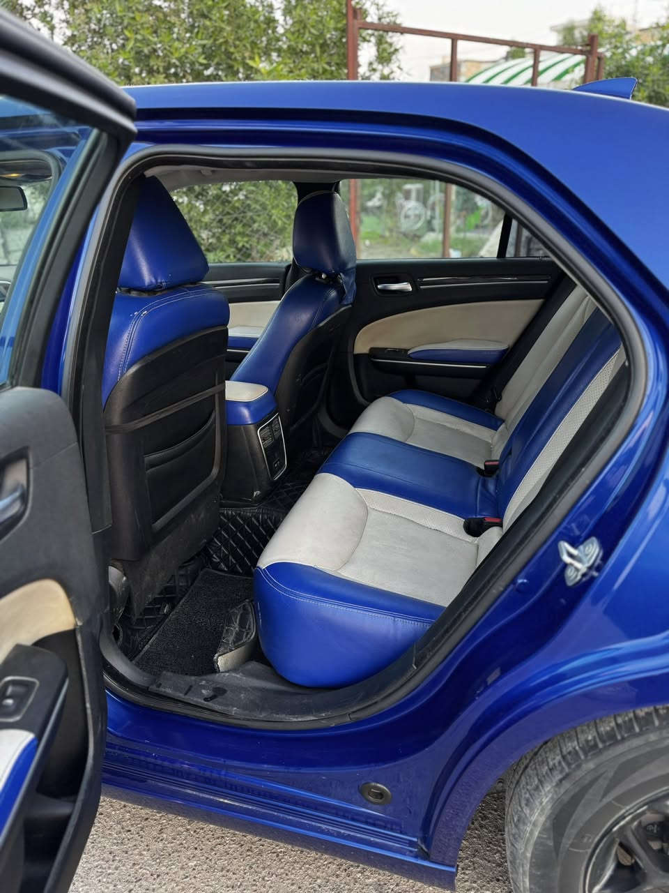 سلام عليكم اوباما للبيع موديل 2019 تو ويل مكينه 6 سلندر بيهه 4 قطع صبغ باسمي السياره ماشيه 79 
السعر 208بيهه مجال 
رقم الهاتف *********** 
الخاص مغلق
