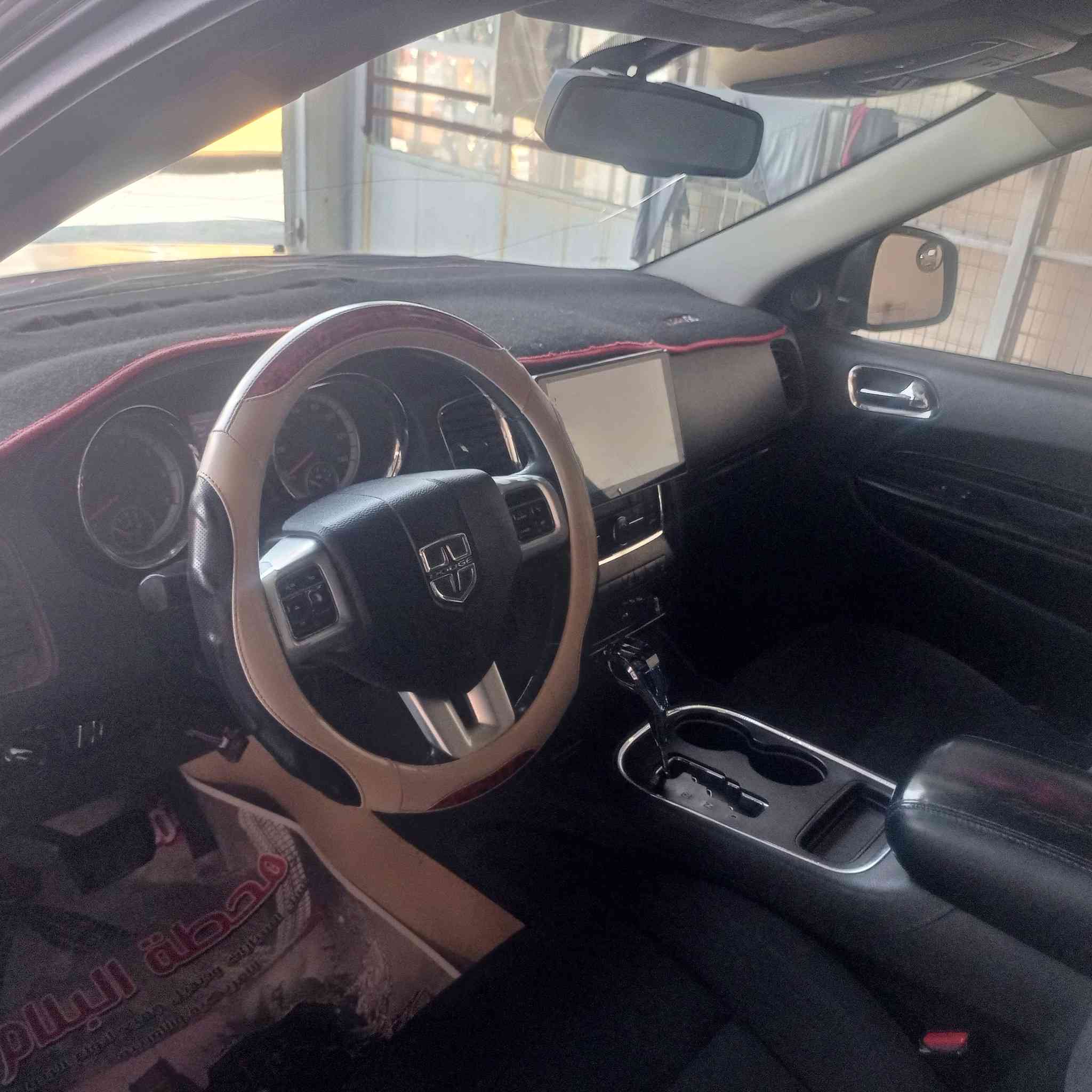 السلام عليكم بيع مستعجل دورنگو موديل 2011للبيع حادثهه من امريكا دعامية امامية بدون ايرباك وبيهه كلير ابيع حزام سيارة جاهزة بيهه منظومة غاز 80لتر محرك 3600الفئة كرو يعني نص مواصفات مكفوله من الگص والگلبه والجفيه يعني تاخذهه ماتصرف عليهه رقم بغداد ومكانهه بغداد السعر 135قفل الاتصال ***********
