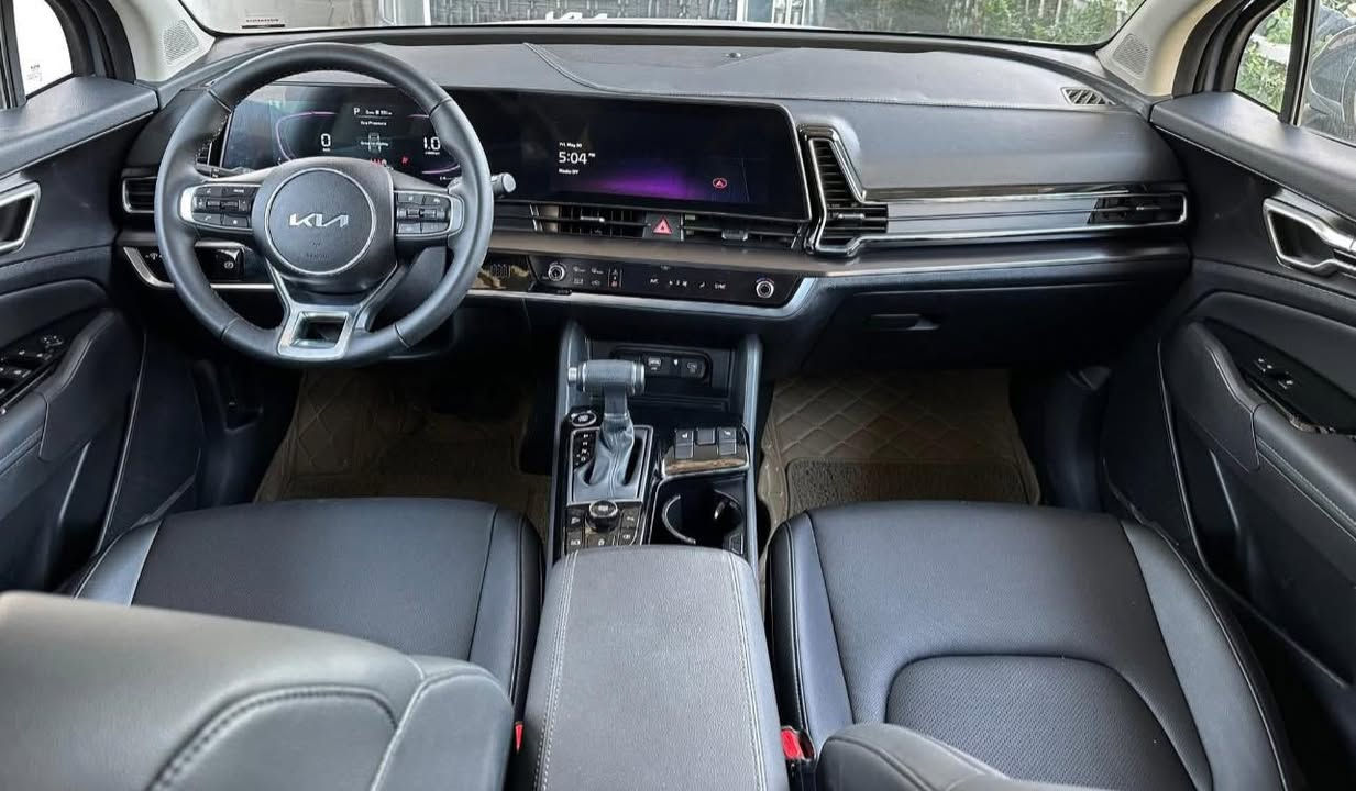 كيا سبورتج 24 امريكي(كتاب شهداء بسمي السياره ) حادثها جاملغ مرجعه  ع البارد  طاك بيها ايرباك الخلفي بدون صبغ تكحيل اصبع فقط 
المواصفات:

1- شاشة كبيرة متصلة قطعة واحدة 

2- محرك 4 سلندر 2500

3- رادار امامي وخلفي وتحديد مسار ونقطة عمياء

4- قيادة ذاتية

5- اوتو هولد (نزول منحدرات) وهاند بريك كهرباء

6- اطفاء وتشغيل محرك تلقائي

7- شاشة تبريد وتحكمات لمس 

8- بصمة تشغيل

9- كشنات جلد وتدفئة كشنات
10-بعد هواي موصفات

السعر 20الف دولار 

مكان السيارة بغداد الجديدة


**إذا كنت صاحب هذا الإعلان وتريد حذفه لأي سبب، رجاءا أرسل رسالة إلى الدعم الفني**