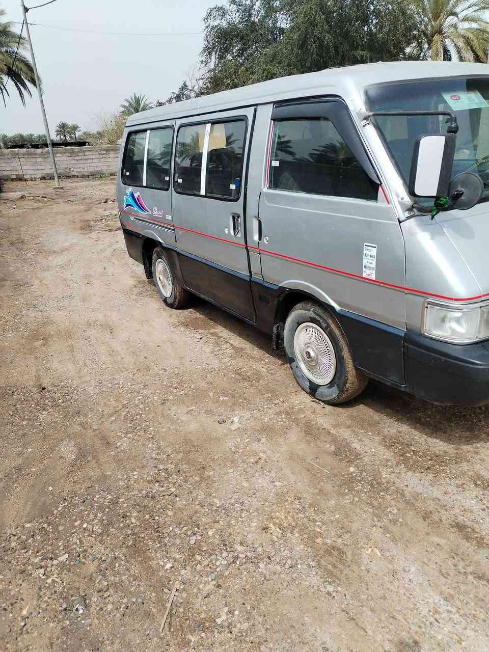 السلام عليكم كيا كيا بستا موديل 93 سياره مصبوغه سياره تخم تاير محرك وبومو نازل كلهدثانويه باتري مواصفاته كله سياره منفوظه من الدعم للدعاميه وشكرا***********
