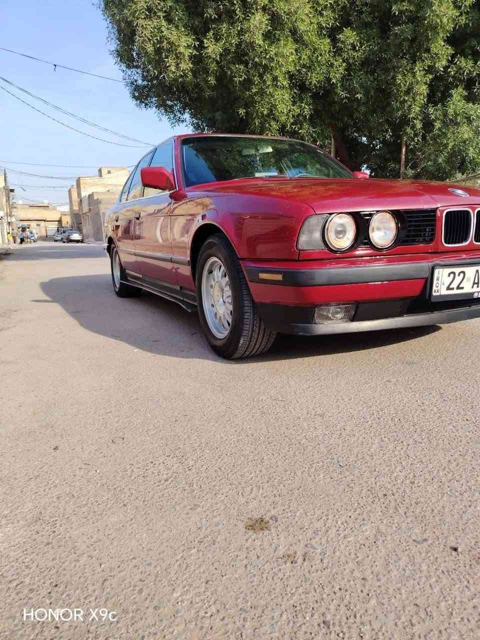 السلام عليكم بي ام للبيع موديل 1991 حداديه تخم تاير ويل جديد منضومه بريك وبنزين ولايت كله جدد سياره مناقصه برغي كير عادي مكينه 20 مسكر عدل بيه خيط تبخير سعر 50 وبيه مجال مكاني نجف ***********
