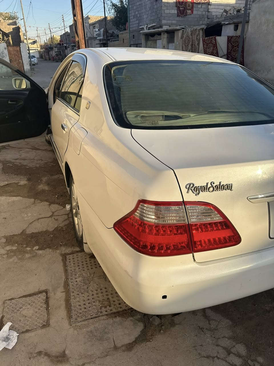 سياره شاهينه 3دكم كصة قماره فقط كفاله من السرقه والعشائر السعر 55بيها مجال العنوان بصره 
***********
