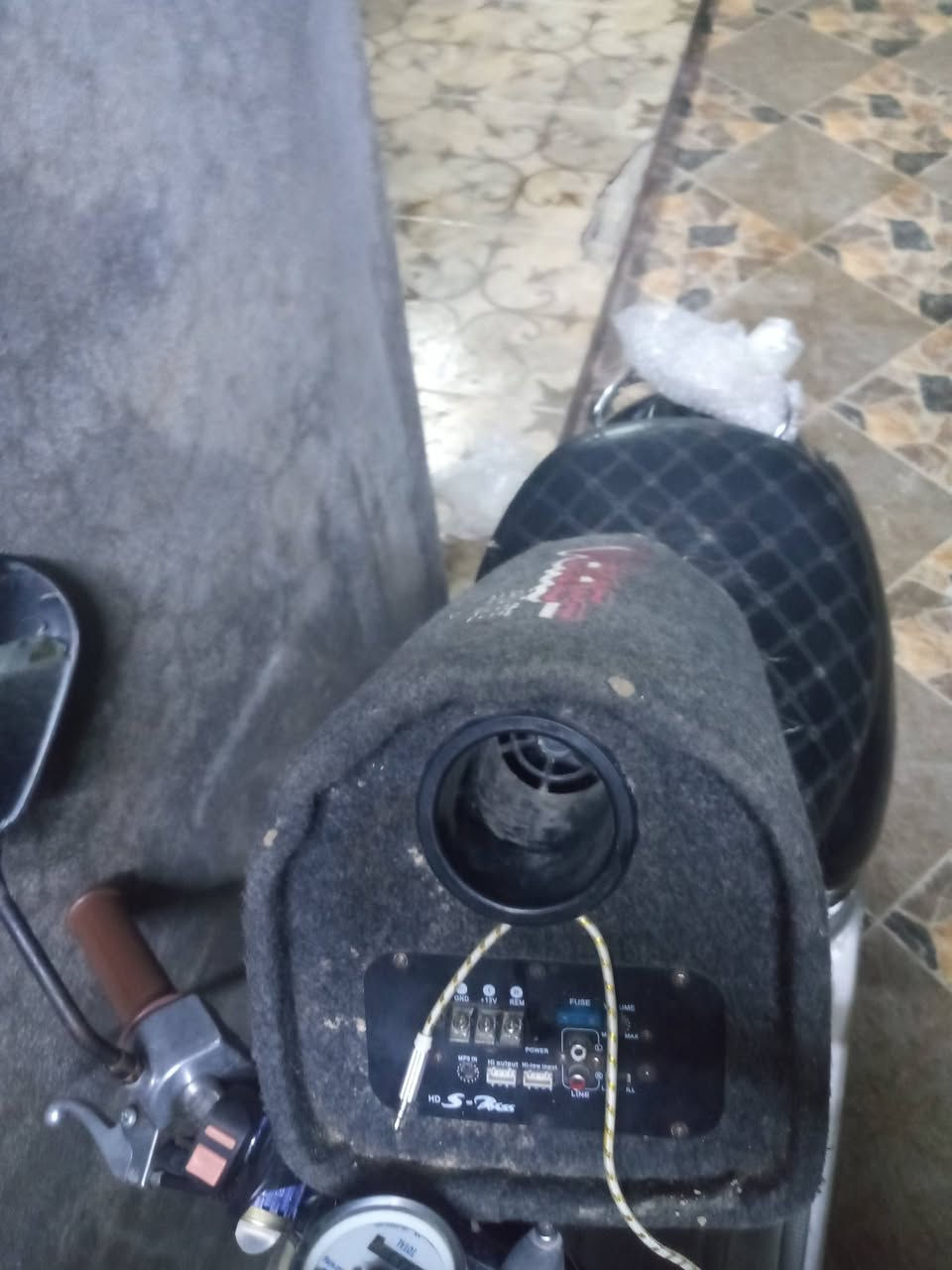 بۆ فرۆشتە ن بیعیب هموی بیلادە هیج دسکاری نە کراوە سعری هرزانە ورا جات


**إذا كنت صاحب هذا الإعلان وتريد حذفه لأي سبب، رجاءا أرسل رسالة إلى الدعم الفني**