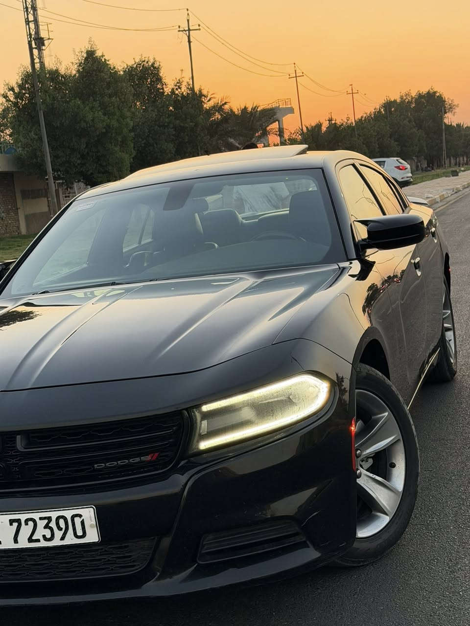 السلام عليكم جارجر 2020 اصل sxt بلص فول مواصفات ١/١ السعر ( 190) مكانها بغداد زيونه *********** سياره جاهزه بدون نقص محرك 3600 سته سلندر / فتحه سقف / شاشه جبيره 
كشنات جلد وكهرباء / خزن ميموري / بصمه تشغيل + بصمه ابواب / حساس خلفي وكامره / سياره رقم بغداد بسمي تحويل مباشر السياره بيها صبغ ٣ قطع فقط بدون دواخل بدون ايرباك 
الباقي مكفول وشرط الفحص الشراي يتصل
