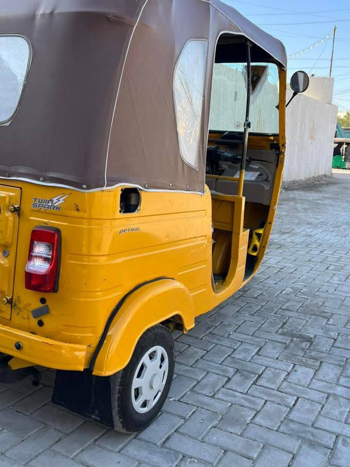 تكتك مديل ١٩ شهر ١٢ رقم بغداد مكفوله بس الدوس معمره محرك نضيف العنوان بغداد ابوغريب ***********
