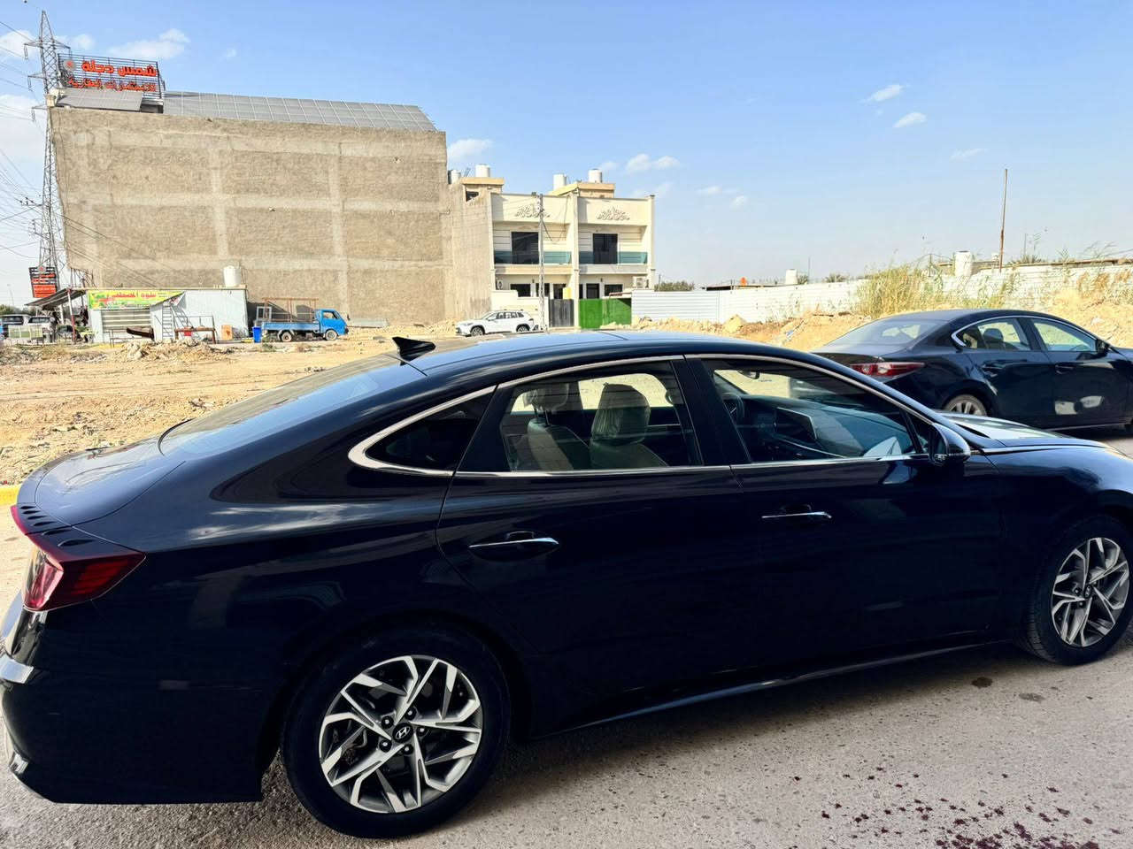 سوناتا فول 1/1 اعلى فئة موديل 2023اسود
للبيع رقم بغداد
بصمة تشغيل وابواب بصمة وتشغيل عن بعد
تدفئه مقاعد اماميه 
دخول ذكي وترحيب عند الاقتراب
صندوك ذكي يفتح عند الاقتراب
شاشه وسطيه  كبيره اكبر حجم
انظمه قياده خمسه 
قياده ذاتيه+تحديد مسار 
رادارات 360
حساسات 360
نقطه عمياء
حادثها جاملغ ايمن وايسر بدون شاصي بدون ايرباك ستيرن فقط ايرباك البرده طاك وراجع سستم 
رقم بغداد بأسمي تحويل مباشر
السعر (180) وبيها مجال بسيط
مكان سياره بغداد / الدوره / الجمعيه
***********
