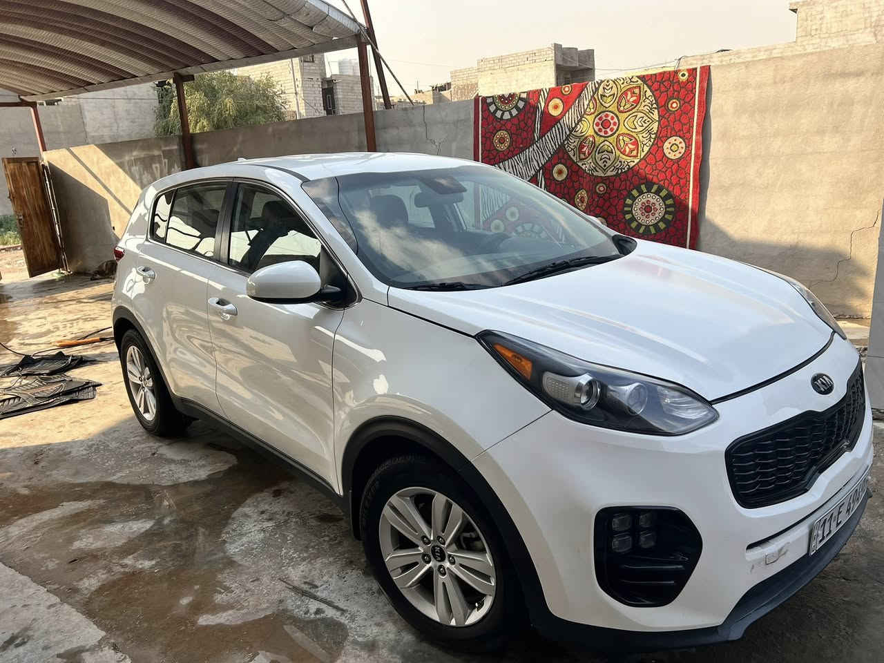 سبورتج وارد امريكي موديل 2018
بية بس لبنيدًصبغ بدون ايرباك بدون دواخل 
بغدادبسمي تحويل 
سعرة 155$وبيةًمجال حك جيتك
سيارة كلش حلوة وكل نقص مابية 
مكاني بغداد جسر ديالى جديد 
‭0770 788 5405‬
