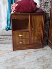 غرفة نوم • للبيع • أثاث