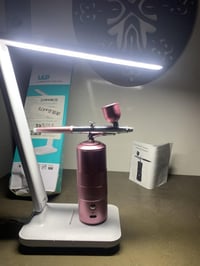 مسدس صبغ مال تكحيلات وشخوط سياره يشتغل  ع شحن جديد ممستعمل سعره 30 077...