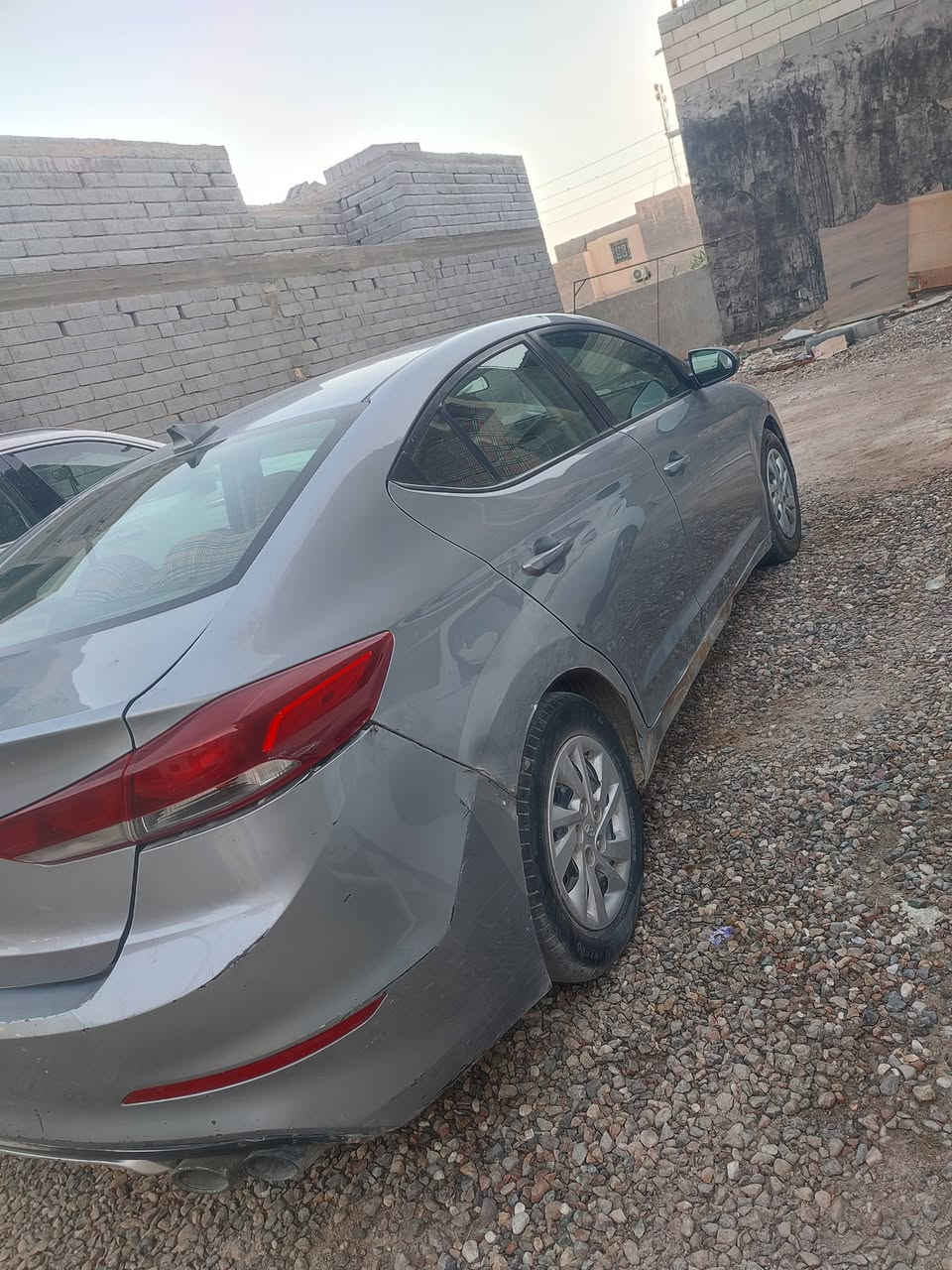 السلام عليكم . هونداي النترا موديل 17 وارد امريكي . رقم بصره حره تحويل ثاني يوم .. الاتصال ع هذا الرقم . ***********
