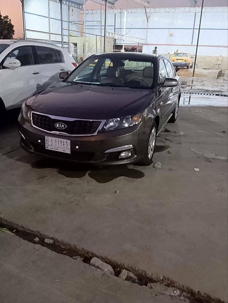 سلام عليكم  البيع اوبتيما موديل 2009
رقم بابل خصوصي 
السياره نضيفه محراك وكير نضيفات 
حداديه نضيفه عليه تخم تاير تفاصيل كثر عله رقم ***********
