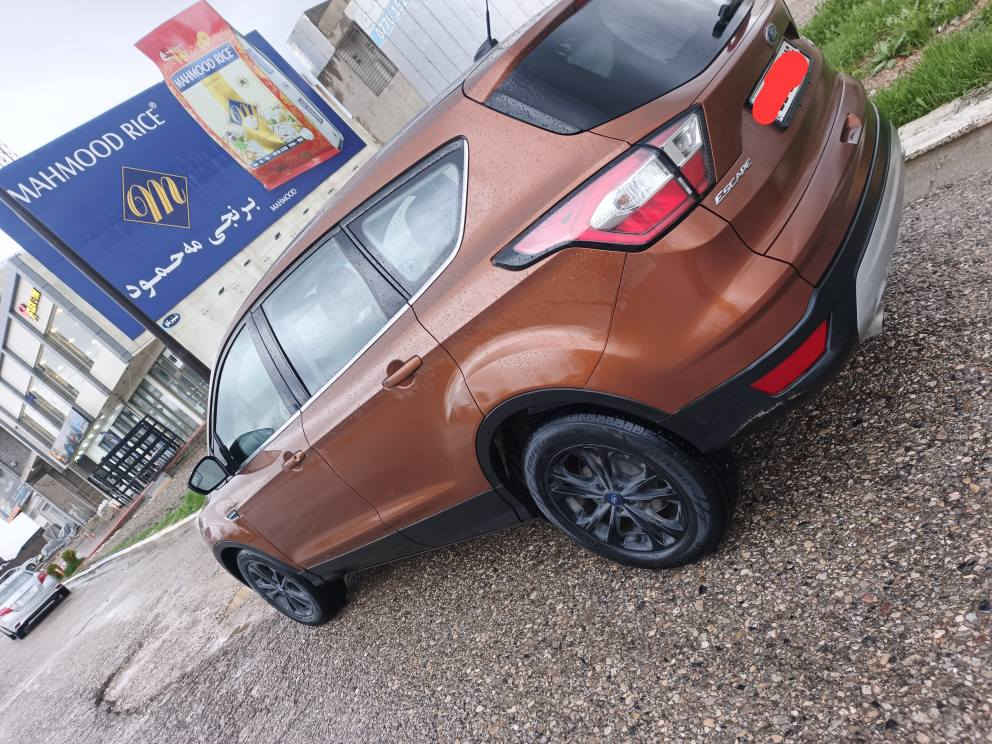 فورد ئسكةيب 2017فول مواسةفات بةشةرتي كيرو مكينة رقم سةنةوي تازة جوارتاية لوك يةك بارجة بوياخ بي دةعم ***********/*********** دار بنديهكان, السليمانية
