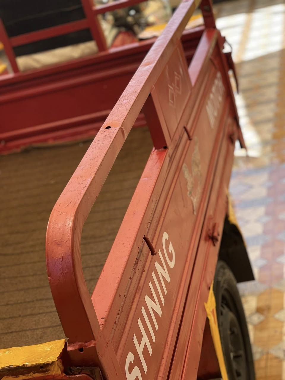 السلام عليكم
ستوته فحل 
وراق صوليه جاهزه الترقيم 
ستوته اخت زيرو 
محرك 24 كارتون 
تخم تايرات جوبلس 
شاصي مكفول 
ركبه مكفوله 
كهربائيات كله شغال 
سلف هندر 
سبير
مكاني ناصريه قضاء الرفاعي 
نتصل وبلخدمه 
***********
