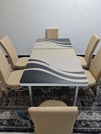 ميز طعام • ٦ كراسي • الاسكان الصناعي
