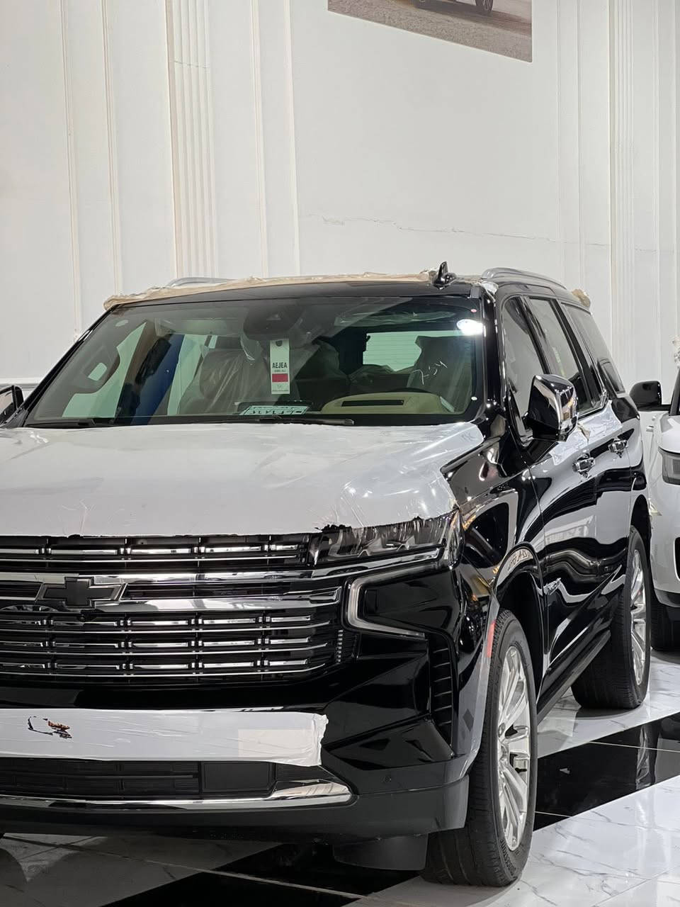 السلام عليكم
متوفر تاهو بريمر 2024 زيروو خليجي وكالة المنصور 
فول مواصفات للأخير بريمر مرقم وكامل بسعر 98 مليون وبيه مجال سنويه بأسم المشتري  *********** - *********** عنواني البصرة
