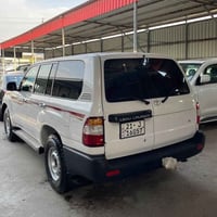 تۆیۆتا لاندکرۆزر 2005 مۆنیکا  260 هەزار ڕۆشتوە  یەک جملخی لای سەکن  بۆ...