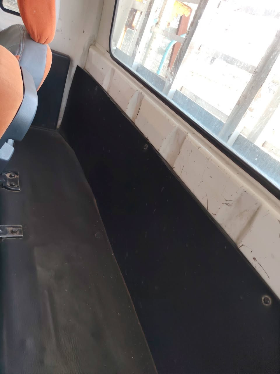 للبيع كيا K2700
2012
رقم كركوك
، سنوية ل 2028  تحويل مباشر بدون وكاله
سيارة  مكفولة مكينة وصدر كير مصلح
السعر: 110 ورقة  وبيها مجال 
المكان: العباسي عرصه
***********
