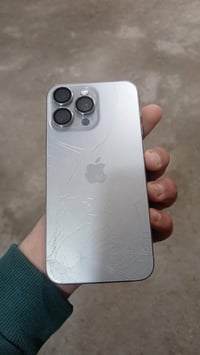 آيفون 15 برو ماكس • شاشة وظهر • بطارية ٨٦