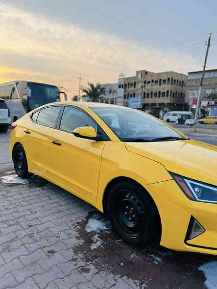 سلام عليكم النترا ٢٠٢٠فول بصمه فتحه كشتات تتفئه ردار جانبي توقف ذاتي منضومه زنون بيها ومنضومة غاز السياره حادثها بلصور السياره مكينه ٢٠٠٠كير cvt السياره قبق الجنطه يبها مبدل وبيها معجون بل جاملغات الخلفيه وبيها تلحيضات معجون السياره تبريد ثلج ماشيه ١٠٩ السعر ١٣٨ وبيها مجال 
***********
