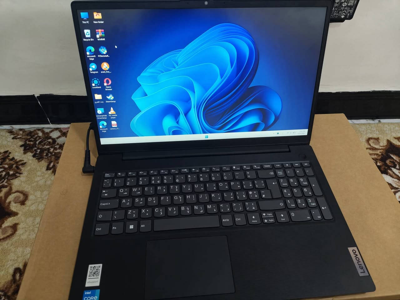 لابتوب Lenovo V15 G4 IRU للبيع – نظيف وقوي للعمل والدراسة
بسعر 420 وبي مجال 

فرصة ممتازة للي يدور لابتوب عملي وسريع للاستخدام اليومي، الدراسة، العمل، تصفح الإنترنت، وبرامج الأوفيس. الجهاز من شركة Lenovo المعروفة بجودة أجهزتها وتحملها للاستخدام الطويل.

المواصفات:

المعالج: Intel Core i3-1315U (جيل حديث وأداء سريع)

الرام: 8GB RAM

التخزين: 256GB SSD (سرعة عالية في تشغيل النظام والبرامج)

كرت الشاشة: Intel Integrated Graphics

الشاشة: 15.6 بوصة Full HD بدقة 1920×1080 وصورة واضحة

البطارية: 2 Cell – سعة 38Wh

اللون: أسود (Business Black)

مميزات الجهاز: ✔ تشغيل سريع بفضل SSD
✔ شاشة كبيرة وواضحة مناسبة للدراسة والعمل
✔ مناسب للأوفيس، التصفح، الدراسة، وبرامج العمل اليومية
✔ تصميم عملي وخفيف نسبياً

الموديل: Lenovo V15 G4 IRU
تاريخ التصنيع: 2024

للاستفسار أو الشراء تواصل خاص. 
واتساب ***********
