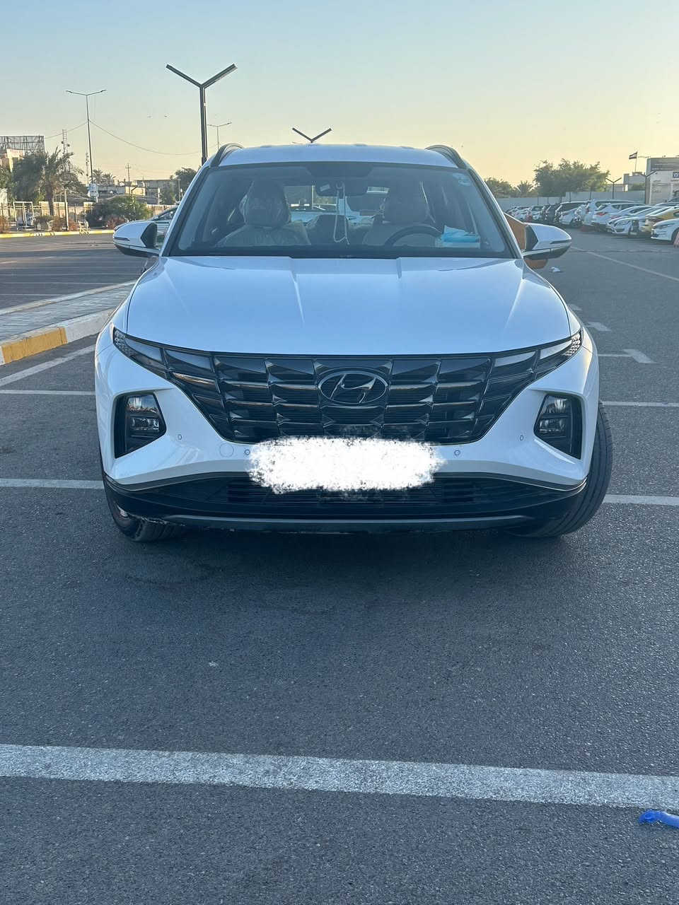 السلام عليكم 
للبيع | هيونداي توسان 2024 خليجي رقم اربيل 
السيارة بحالة الوكالة مكفولة كفالة عامة 
الممشى: 6,000 كم فقط

مواصفات الخليجي:
 • بدون بانوراما
 • شاشة لمس
 • كاميرا خلفية
 • تحكم ستيرن 
 • تبريد قطعتين 
محرك 2000 دوش 
استعمال شخصي ونظيفة حييل  
ما محتاجة أي صرف
السعر 225$ وبيها مجال بسيط  
للاستفسار : ***********
