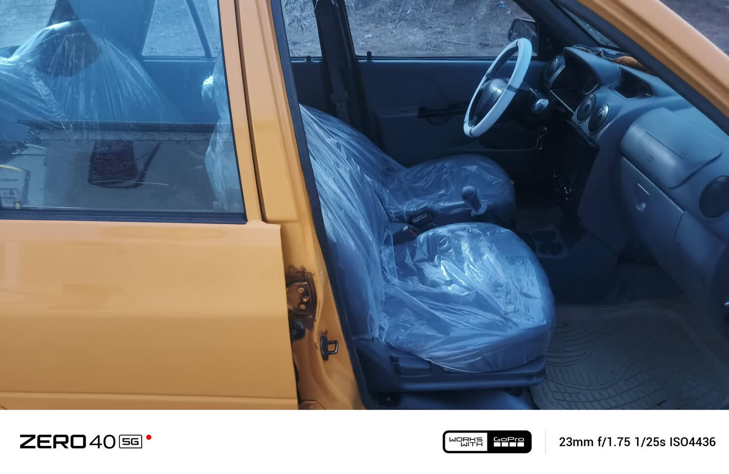 سلام عليكم سايبه موديل ٢٣ سياره جاهزه  مابيهة لافتح  ولا تبديل عارضهة  ٦٣ مجال بصيط
‏‪***********‬‏
