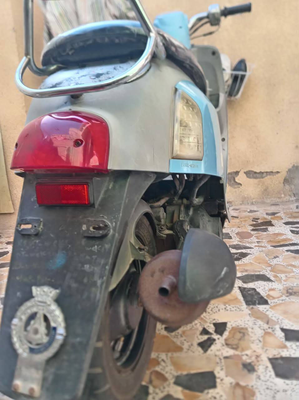 ماكس بوليس للبيع وراق كفاله دراجه بلاديه مكينه مامفتوحه سعر 650بيها مجال رقم ***********

