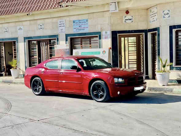 يالله اخواني مكلف بلنشر *********** جارجر 2010 اصل متومه ارقام وسنويه نكليزي اصليات وارد خليجي مكينه وكير 6 سلندر ايرباك ماطاك حداده تايرات تبريد جاهزه سياره سعر 43 وبيه مجال
