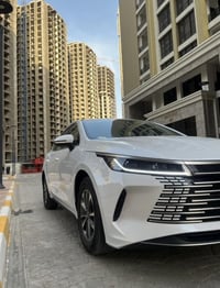 بي واي دي دستروير ٢٠١٥ رقم بغداد  كفاله عامه السياره ماشيه ٧ الف فقط ب...