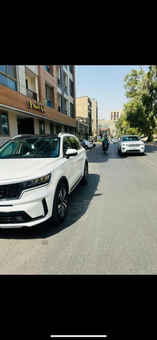 للبيع
سورنتو 2023 ( خـليـجـي )
فول فول مواصفات بصمة بنوراما
السيارة رقم اربيل دولي تحويل مباشر 
سونار موضح بالصور 

السعر 285 وبيها مجال 
للتواصل 
***********
***********
مواصفات السيارة 
1.بصمة
2.بانوراما
3.حساس امامي خلفي 
4.ويل كب حجم 19عدد5
6.اشاير بالمري
7.كروز سرعة
8.تحكم ستيرن
9.مري شفط
10.سايد بريك بصمة
11.بك لايت لد
12.نضام ترحيب
13.محرك 6 سلندر 3.500
18.شاحن لاسلكي
19.كير ماوس
20.اريل نفكيشن
21.كشنات تغليف جلد اصلي
22.مقاعد عدد 7
23.ثلاث قطع تبريد
25.يدات كروم
26.درايف مود اربع وضعيات للقيادة
27.بصمة ابواب
28.كشن السائق والراكب كهرباء
29. ماشيه 43 الف 
30.كامرة دوارة
31.لد نهاري
34.مانع انزلاق
35.اوتو هولد
36.شاشة متصلة
37.تبريد بيانو لمس
38.انارة محيطية 
39.جنطة كهرباء 
40. تبريد منفصلة
