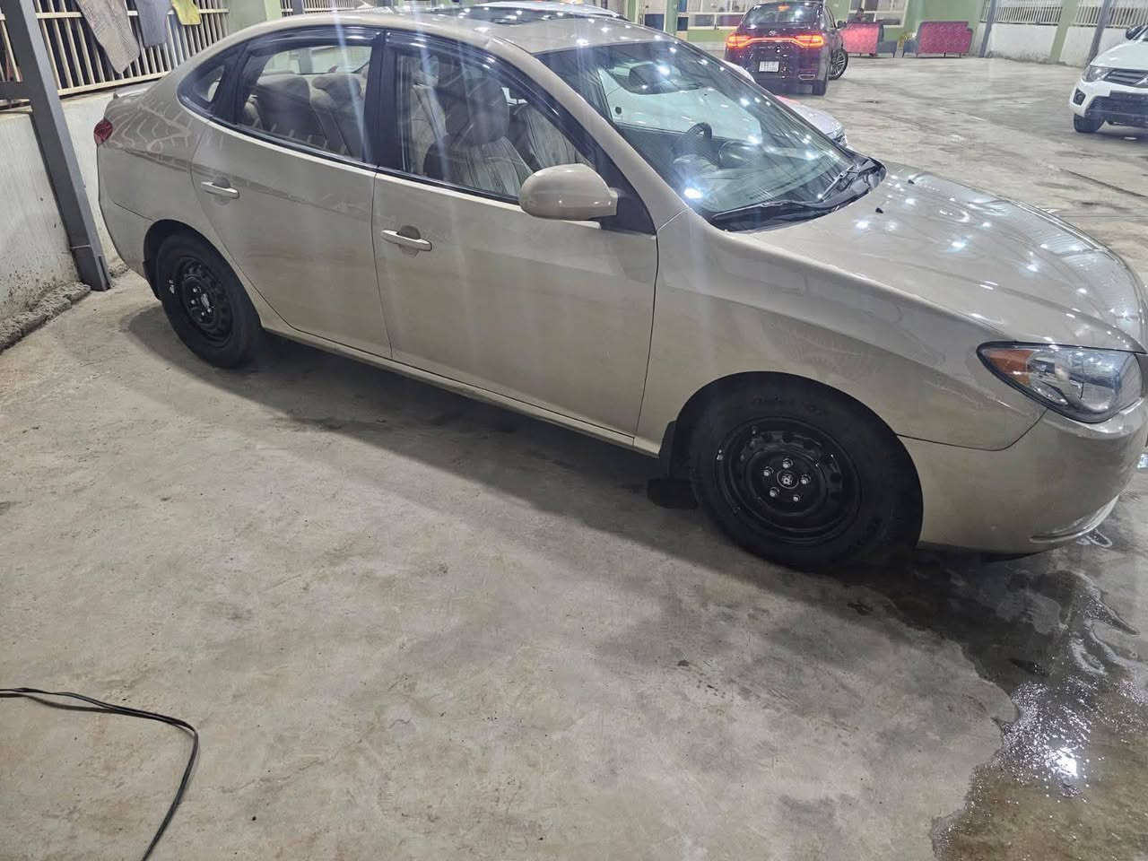 النتر 2010 وارد أمريكي حادث جامرلوخ خلفي بدون اي دواخل وباب مبدل اصلي بالعراق جامرلوخ امامي صار بي صبخ والبنيد اني بدلته لان بي شخوط وطعجات هوايه ابيعلك اربع قطع مكينه 2000 فتحه جاهزه من هزه جديده وأرقام جديده بسمي تحويل مباشر مكان السياره ديالئ الغالبيه السعر 100 وبيها مجال بسيط رقم ***********
