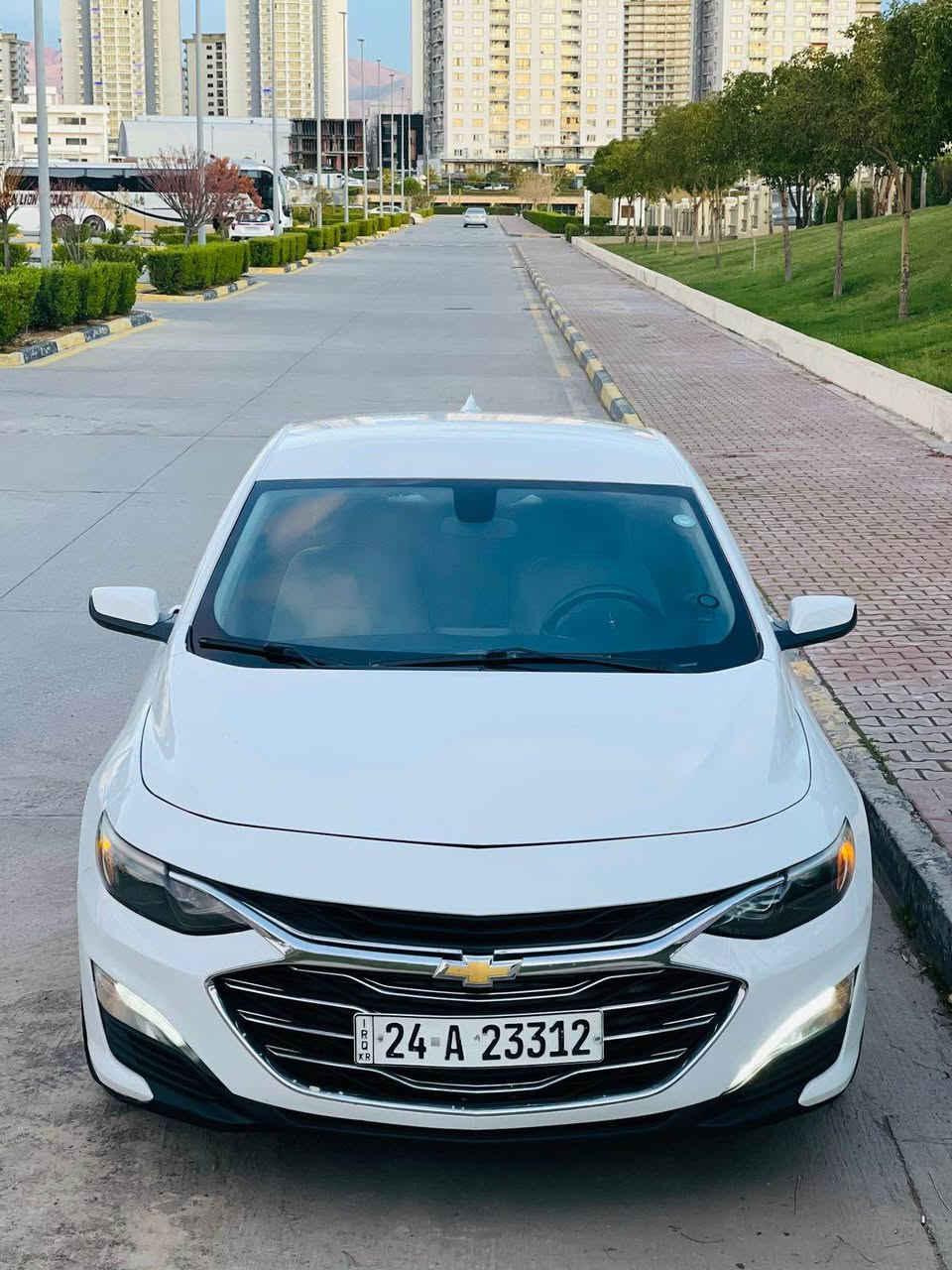 Chevrolet malibu 2019 LT 

مالیبۆ مۆدێل 2019 LT 
سەیارەیەکی زۆر جوان و بیانو بڕە 
١٥٠ هەزار ڕۆشتووە 
گێڕ و مەکینە و هەموو گیانی بە شەرت 
سەیارەکە بە کلین داغڵ بووە 
لێرە بۆنیدی گۆڕاوە بێ ناوگرتن و ئیرباگ بە شەرت 

مواسەفات : 

بەسمە 
دەرگا بەسمە 
شەغال 
شاشە گەورە 
کامێرا 
لایت پێش و دوا لید 
لایت عەدەسە و زینۆن 
ئۆتۆ هۆڵد 
ئۆتۆ ستارت ستۆپ 
کوشن کارەبا 
کوشن هیتەر 
ناو کرێمی 

زۆر مواسەفاتی تر 

سەیارەکە لە سلێمانییە 

نرخ : 115$ 

📞0772 531 4474 السليمانية, العراق
