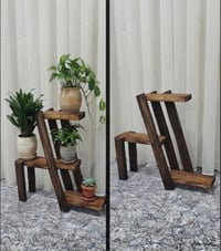 🌿 ستاندی گوڵ و جوانکاری دارینە دیزاینێکی مۆدێرن و ناوازە بۆ ڕازاندنەوە...